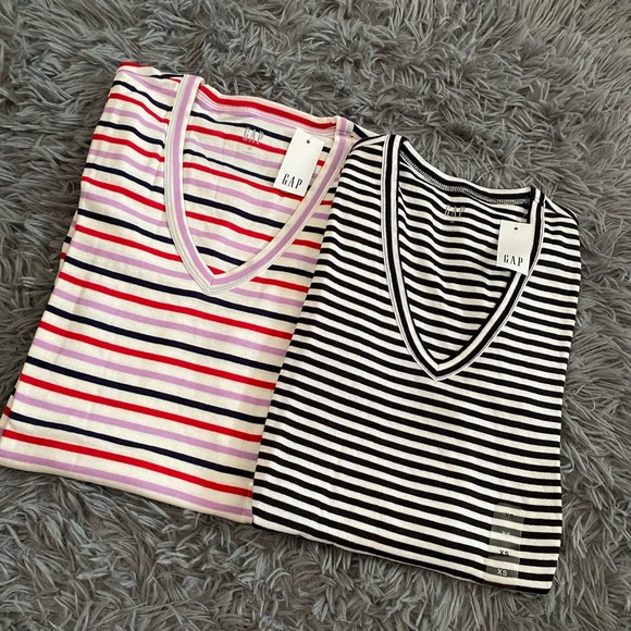 Bundle of 2 cotton tops - Picture 2 of 7